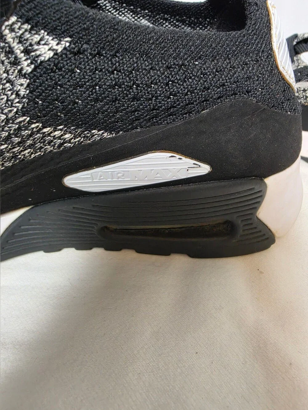 Nike Air Max 90 Ultra 2.0 Flyknit Oreo Women’s Size 6.5 Black White 881109-002